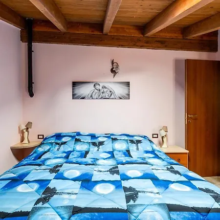 La Casa Del Grifone Holiday home Santu Lussurgiu